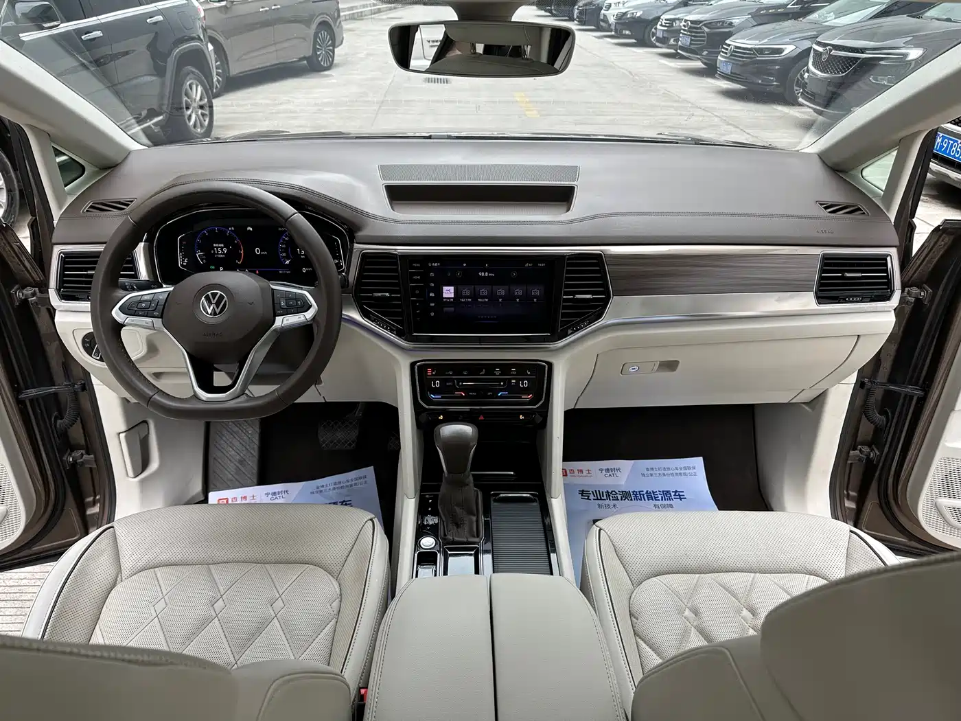 Volkswagen Viloran 2020 380TSI Premium фото 13