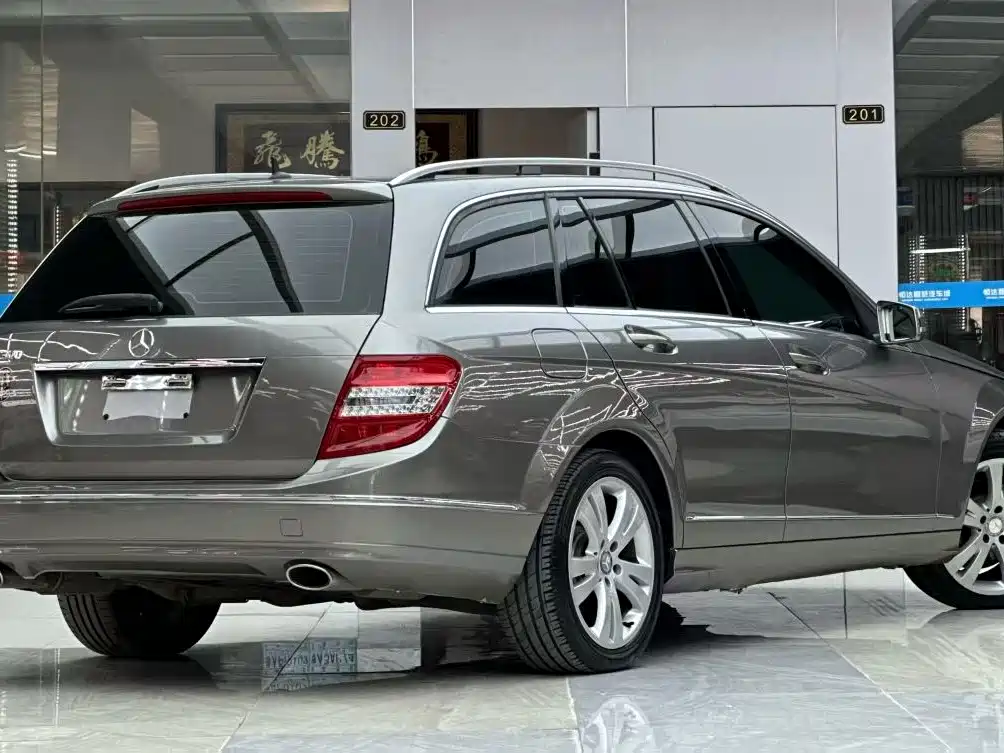 Mercedes-Benz C-Class (Import) 2010 C 300 Wagon фото 8
