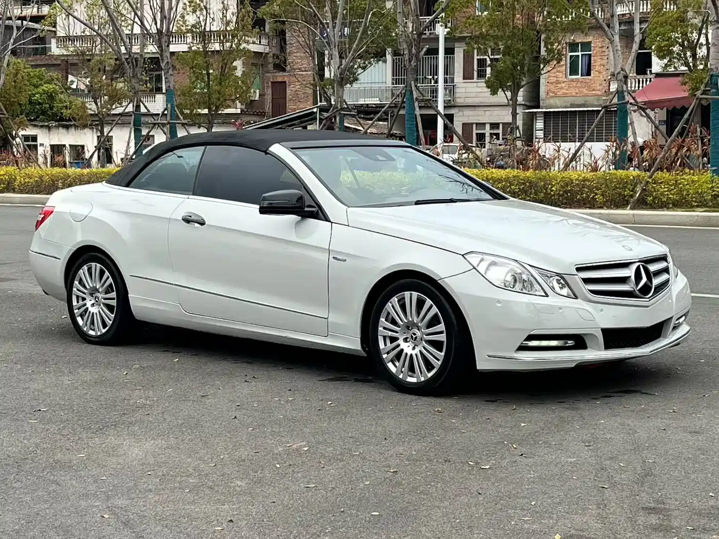 Mercedes-Benz E-Class (Import) 2011 E 260 CGI Convertible фото 3
