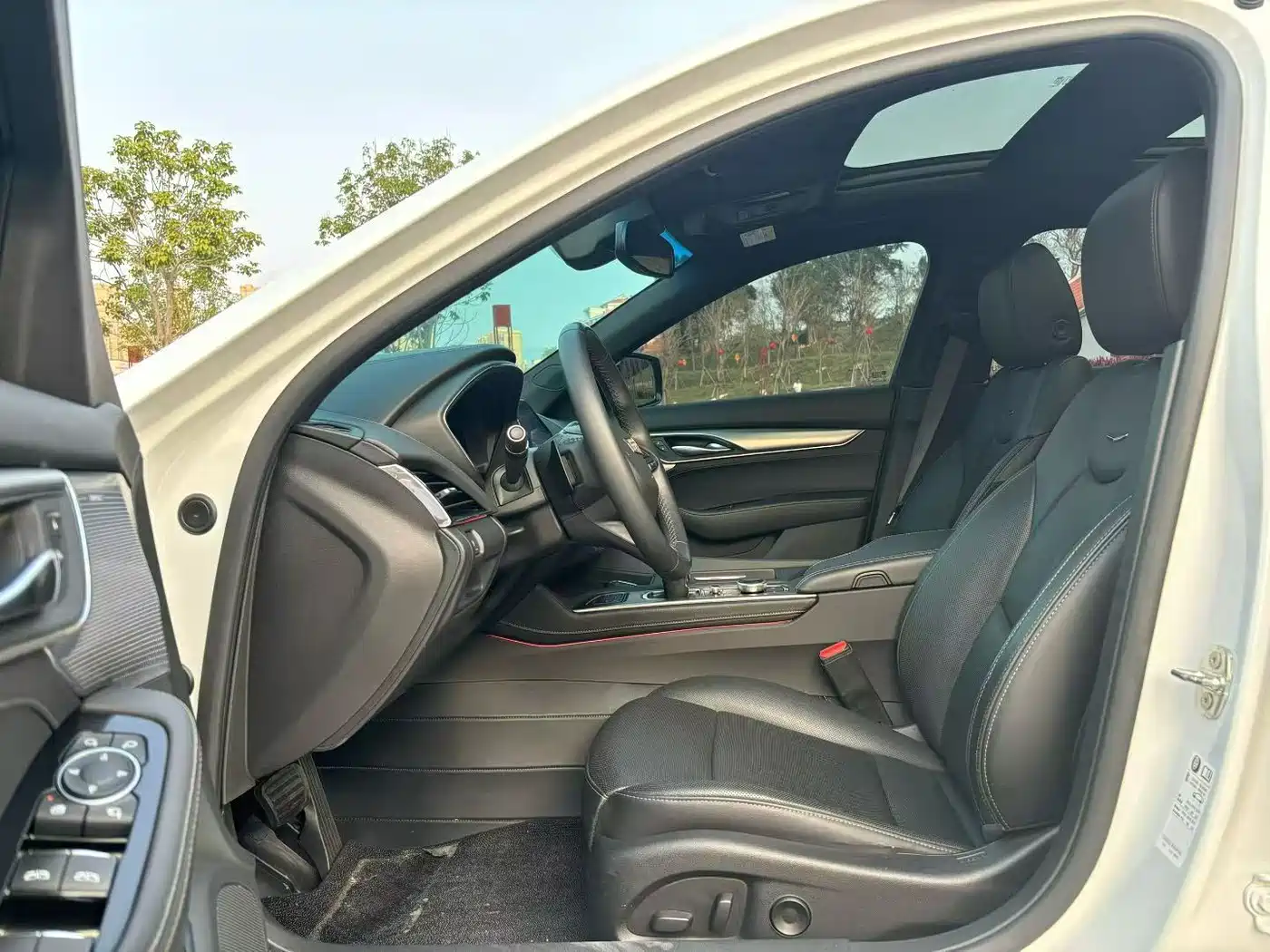 Cadillac CT5 2023 28T Platinum Style фото 4