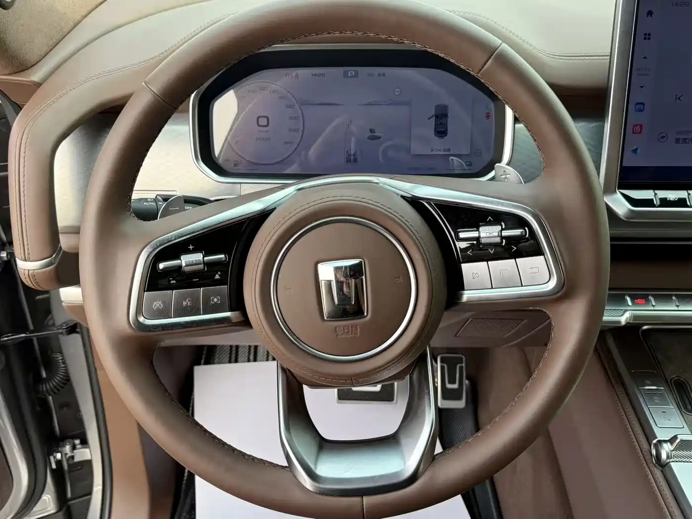 TANK TANK 700 NEW ENERGY