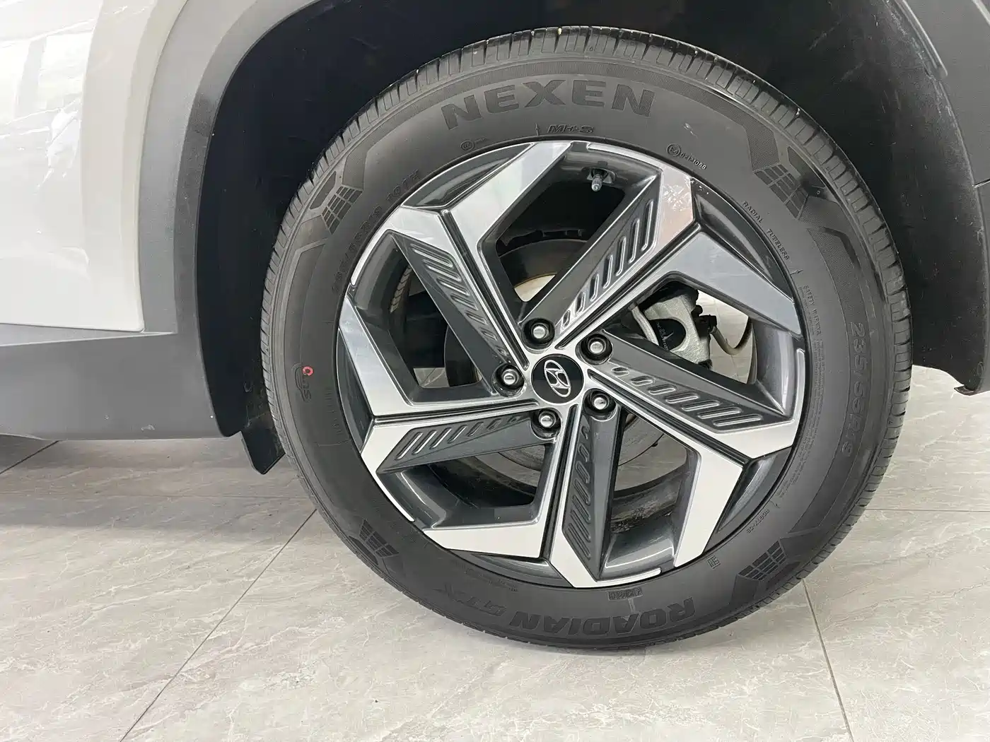 Hyundai Tucson 2024 2023 Tucson L 1.5T Automatic 2WD DLX Luxury Edition