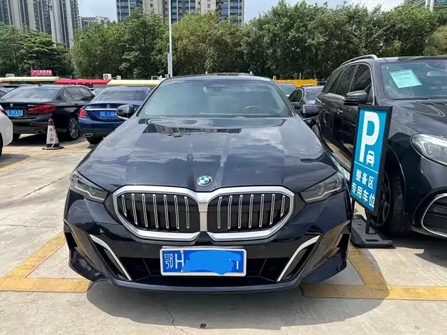 BMW 5 Series 2024