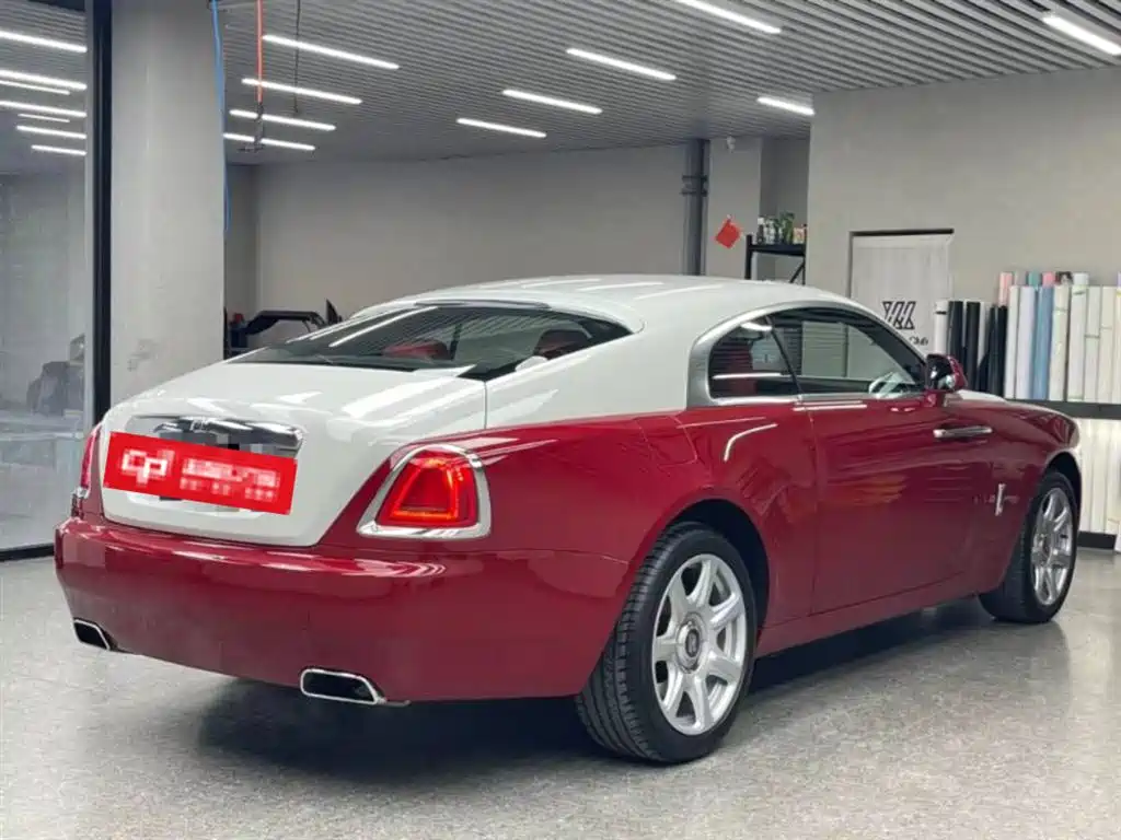 Фото 2 - Rolls-Royce Wraith