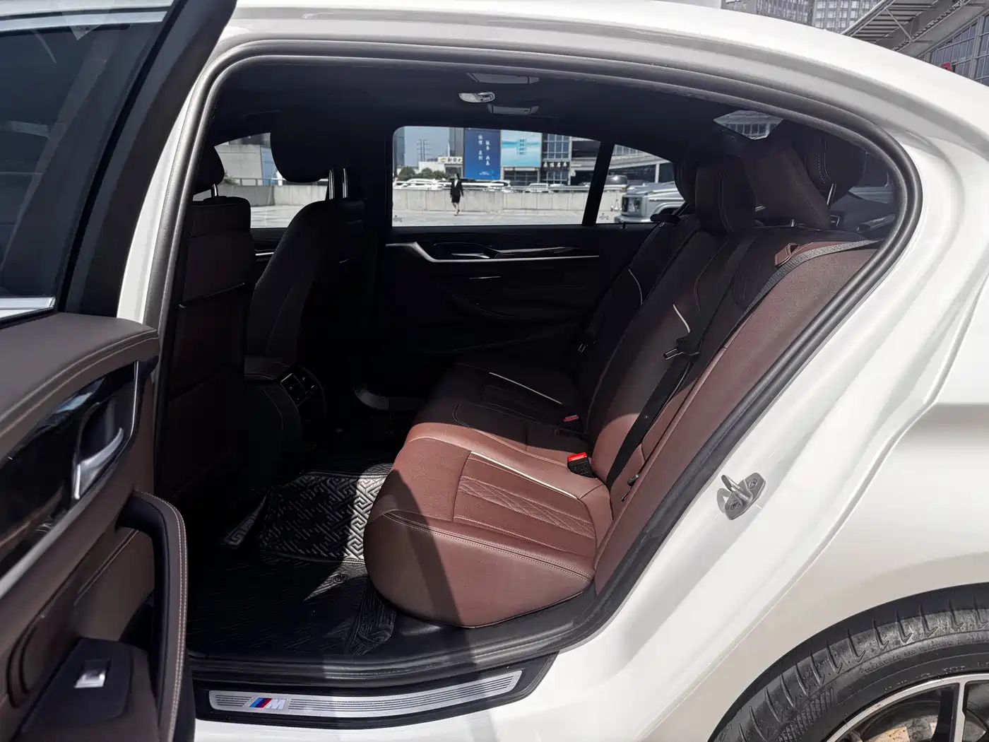 BMW 5 Series 2022 525Li Luxury Package фото 10