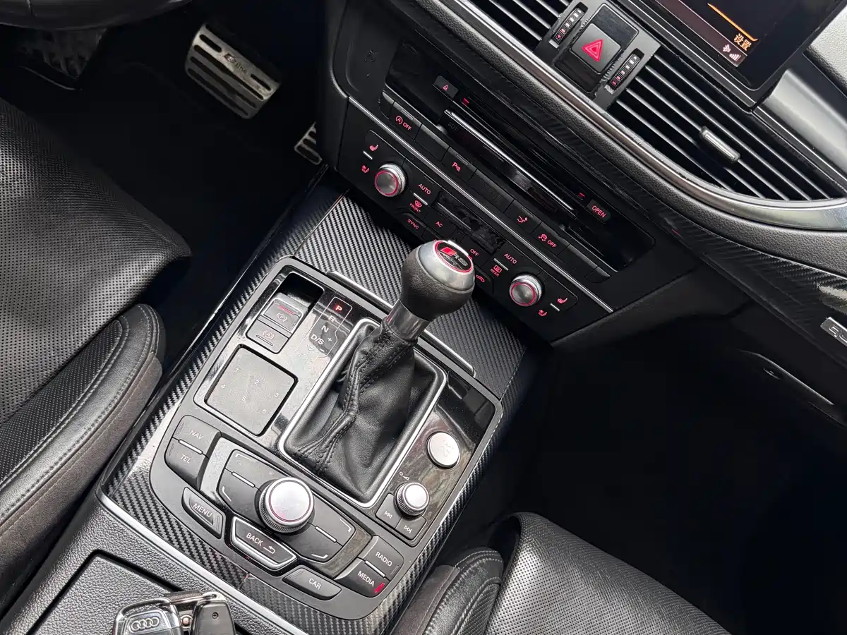 Audi A7 2012 3.0TFSI quattro Luxury Model фото 22
