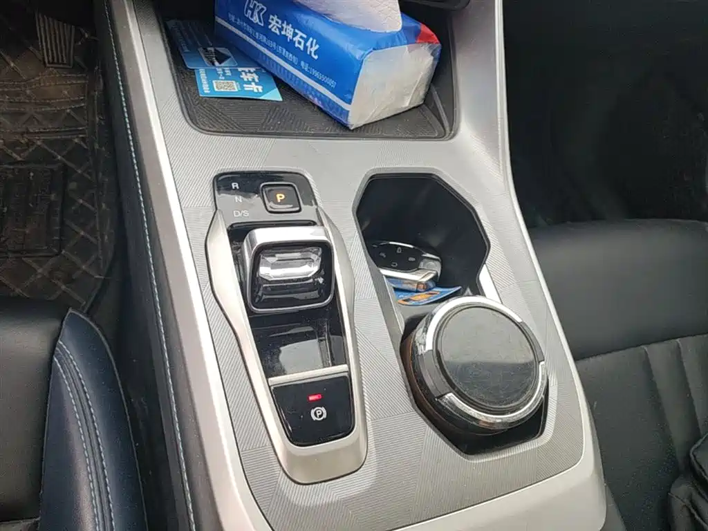 GAC Trumpchi Trumpchi GS3 2023 Shadow Speed 270T Power Enjoyment Edition фото 14