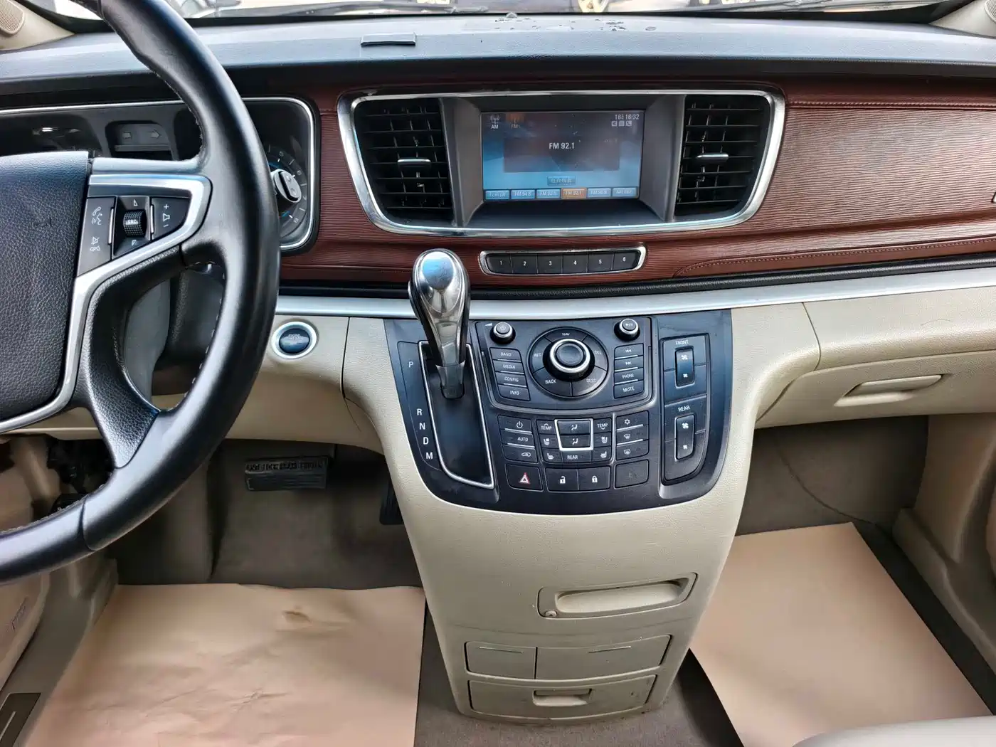 Buick GL8 2014 3.0L XT Luxury Business Flagship фото 9