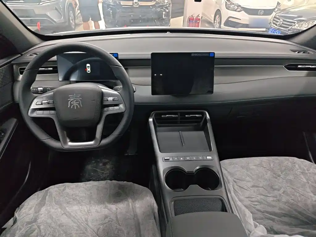 BYD Qin PLUS 2026 2026 DM-i Smart Edition 128KM Progressive