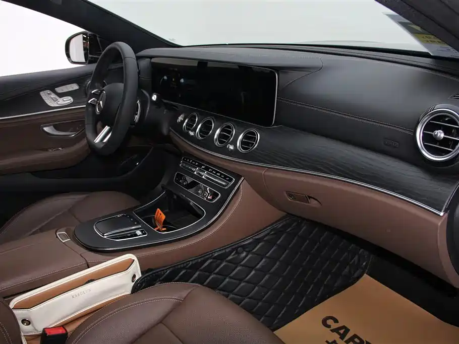 Mercedes-Benz E-Class 2023 E 300 L Sport Fashion фото 23