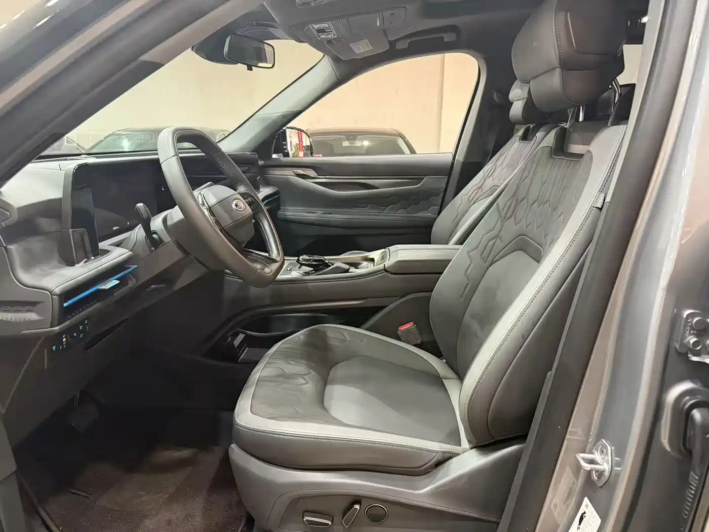 Ford Edge 2025 2025 Edge L 2.0T EcoBoost AWD 7-seater Fashion
