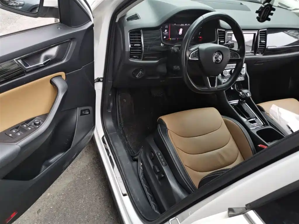 Škoda Kodiaq GT 2019 TSI330 2WD Luxury Edition China VI фото 23
