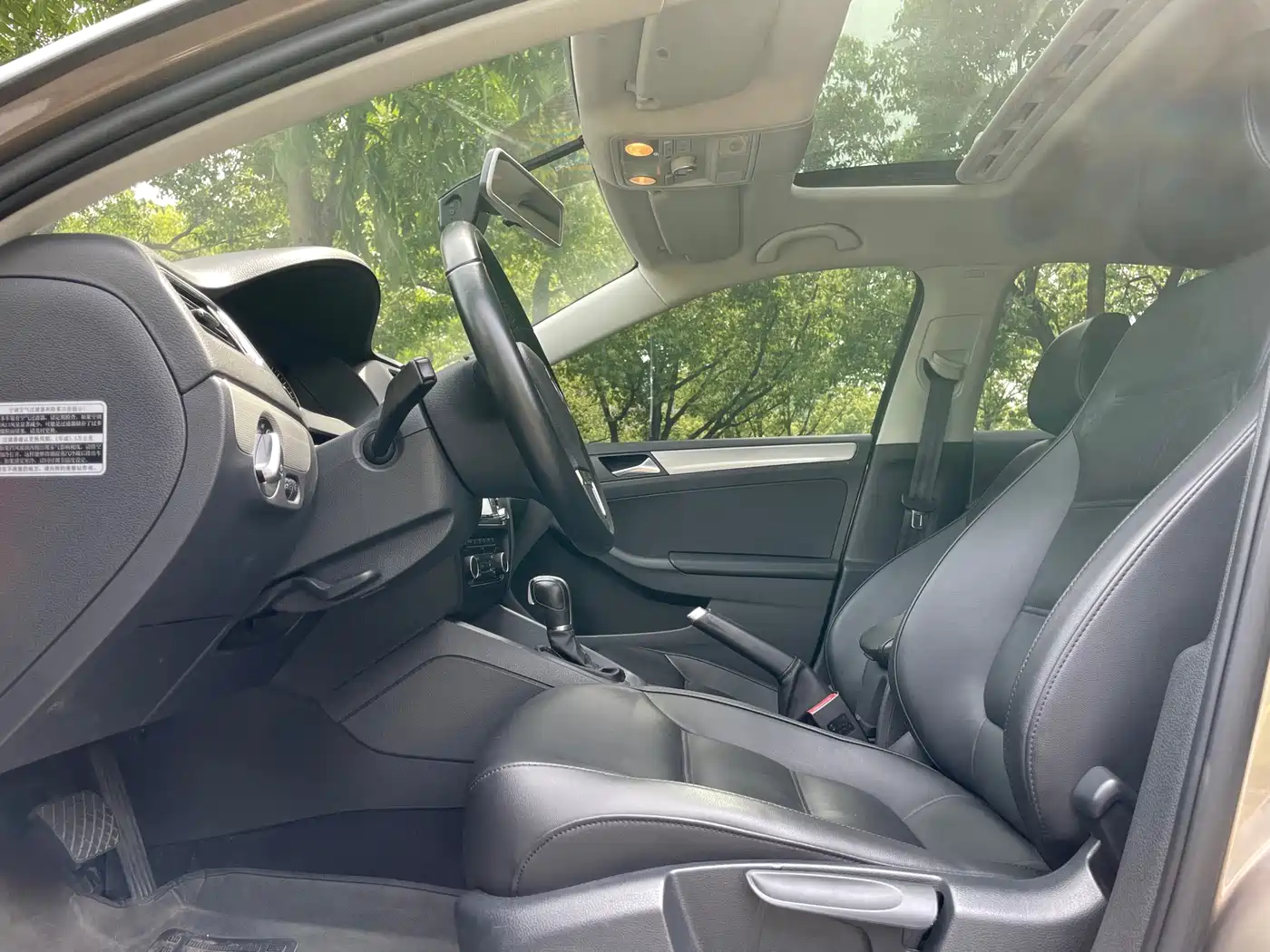 Volkswagen Sagitar 2014 1.4TSI Automatic Luxury фото 4