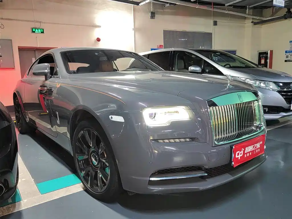 Фото 2 - Rolls-Royce Wraith