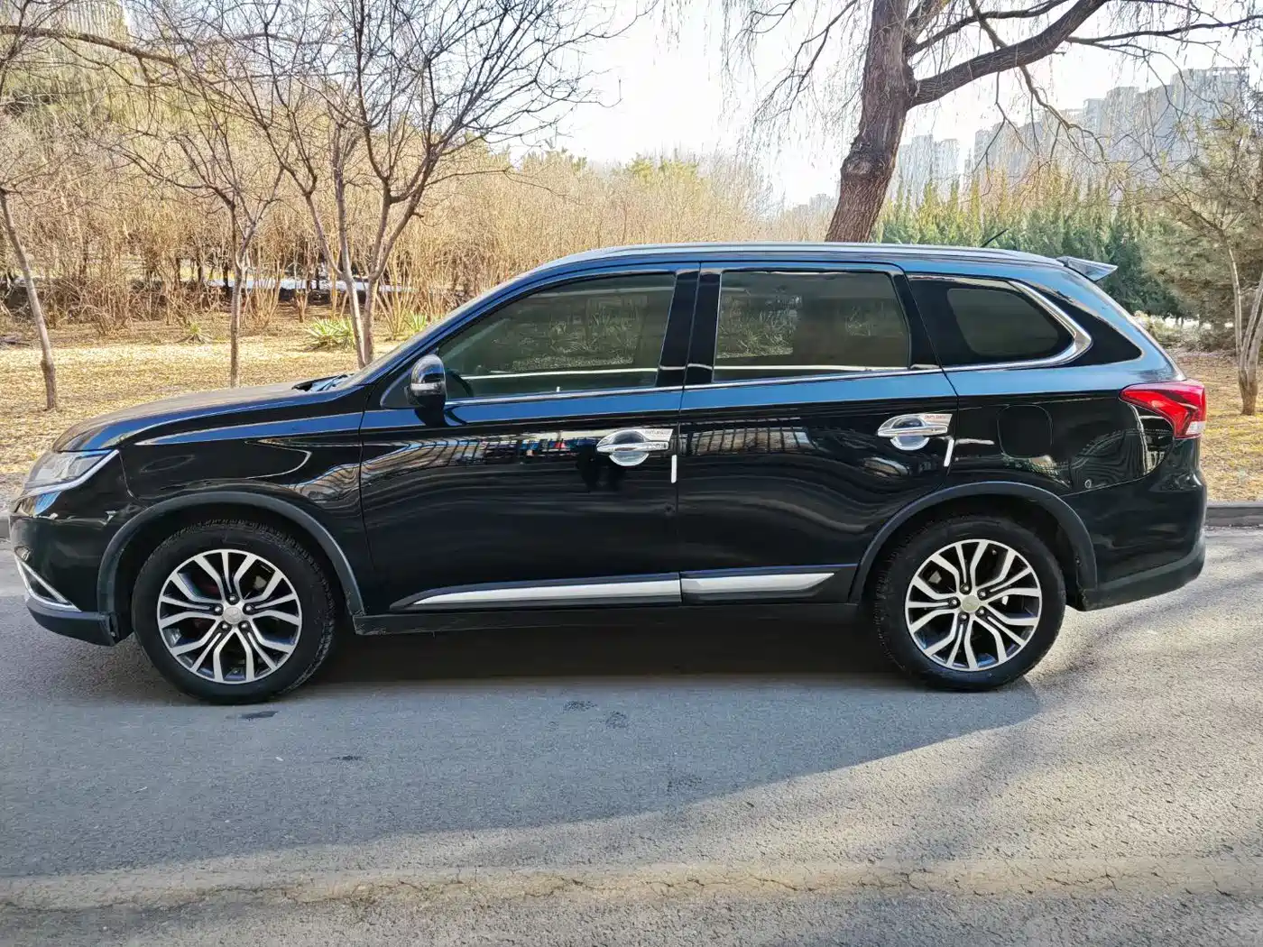 Mitsubishi Outlander 2016 2.4L 4WD Elite Edition 5-seater фото 5