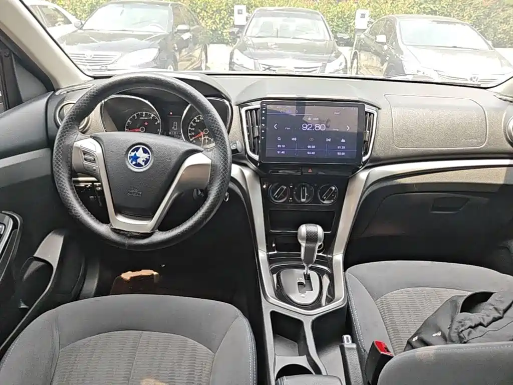 Venucia T70 2017 2016 2.0L CVT Rui Xing Edition