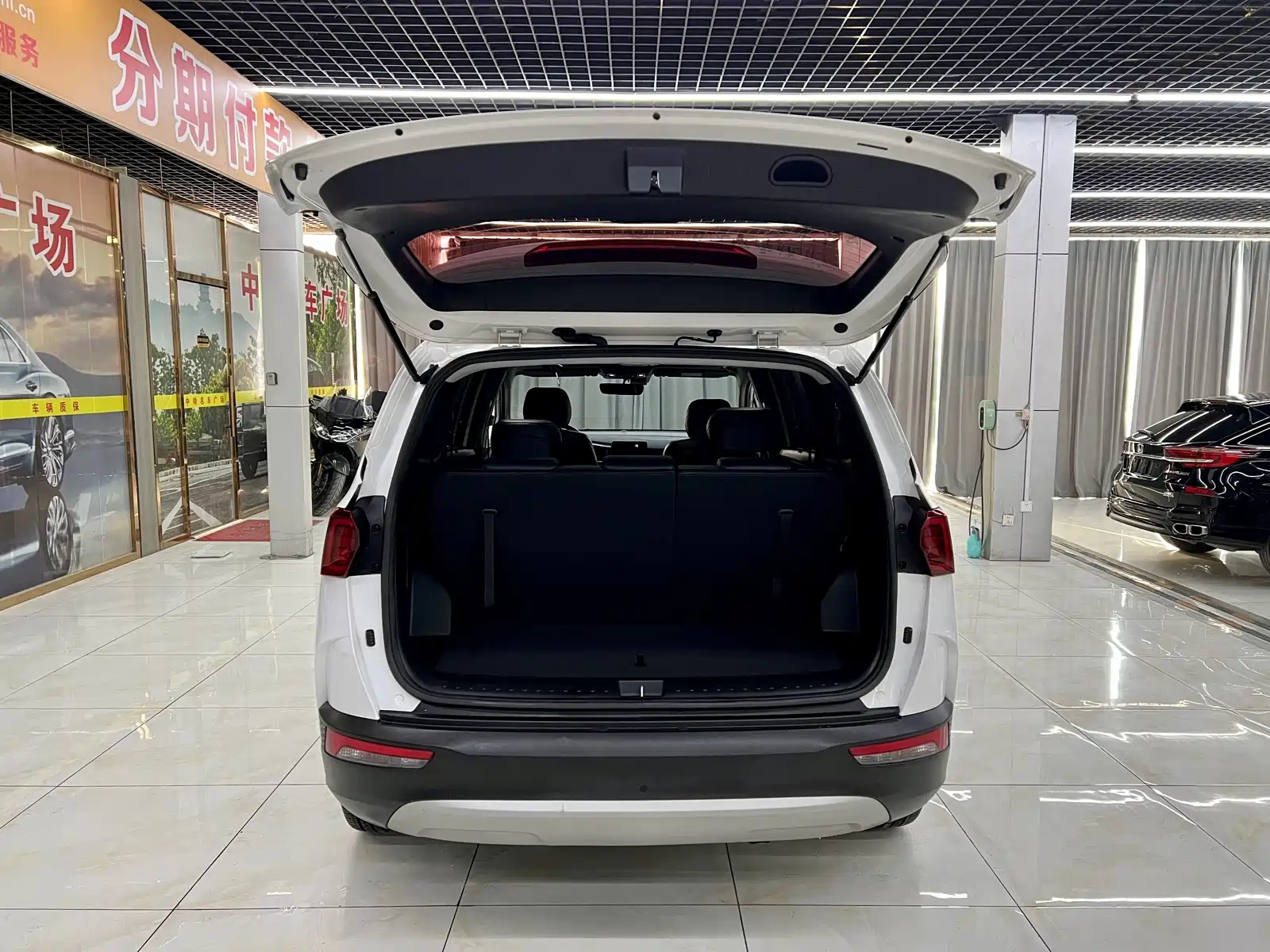 صورة 8 - Hyundai Custo