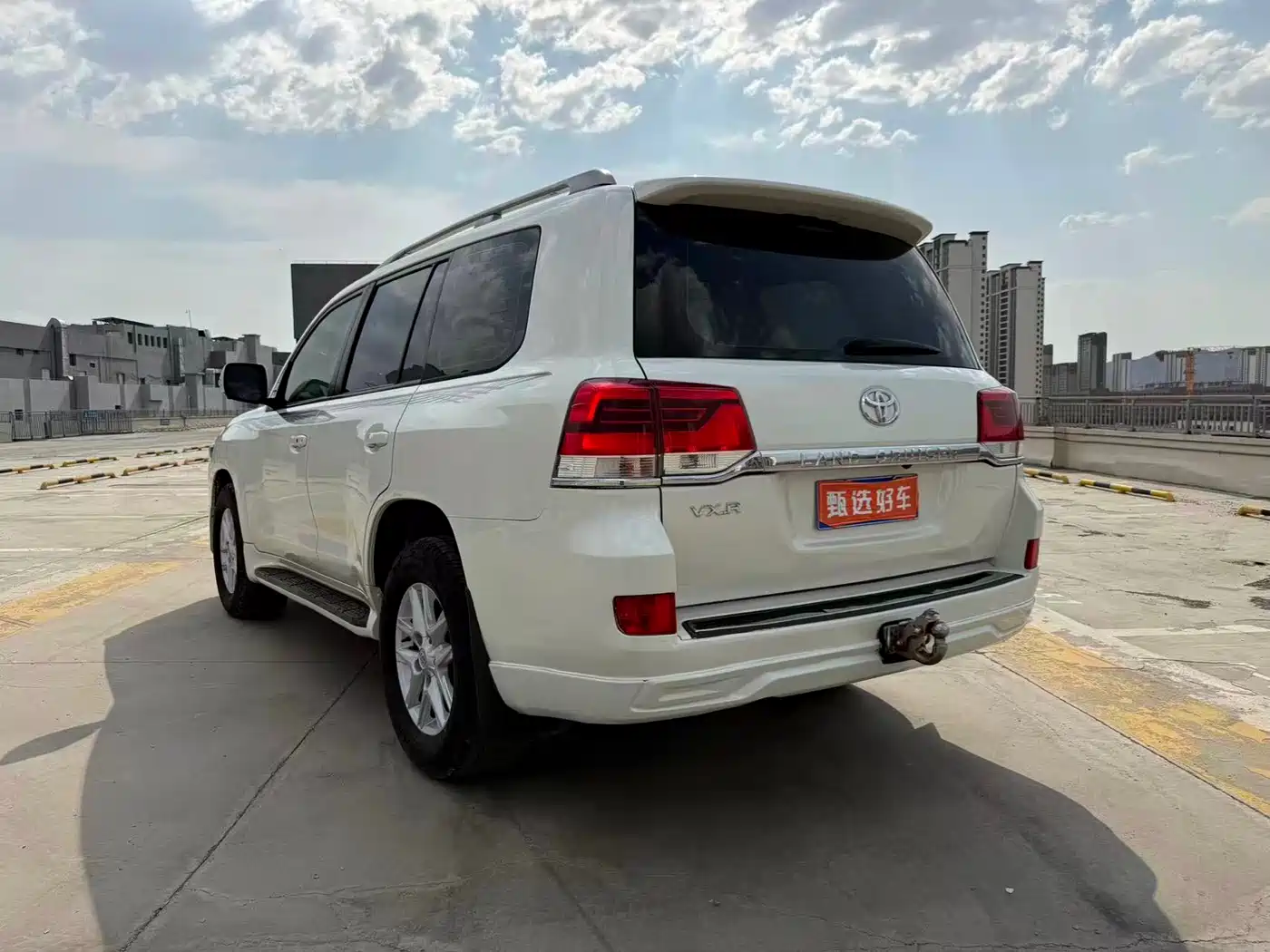 Toyota Land Cruiser (Import) 2015 4.0L V6 Middle East Limited Edition фото 7