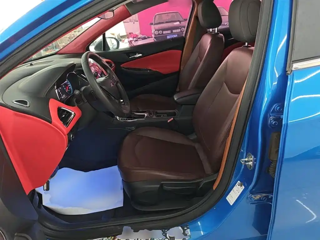 Chevrolet Cruze 2017 1.5L Automatic Pioneer Sunroof фото 15