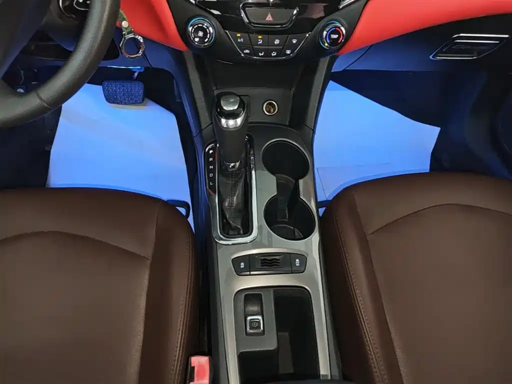 Chevrolet Cruze 2017 1.5L Automatic Pioneer Sunroof фото 14