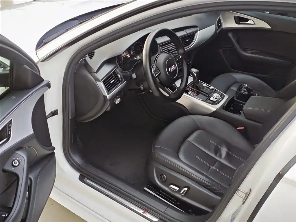 Audi A6L 2018 30th Anniversary 35 TFSI Sport фото 11