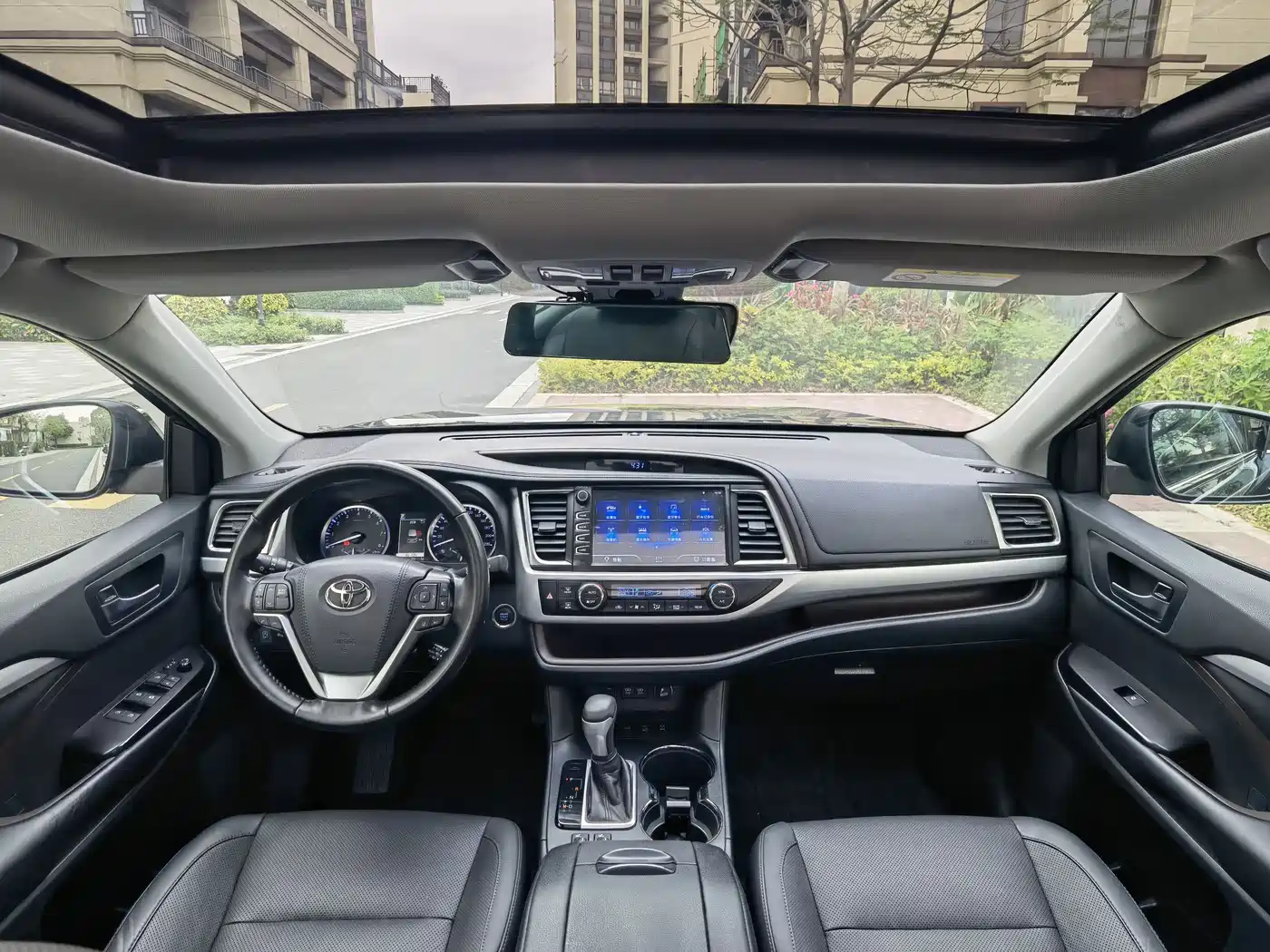 Toyota Highlander 2018 2.0T 4WD Luxury 7-seater China VI фото 13