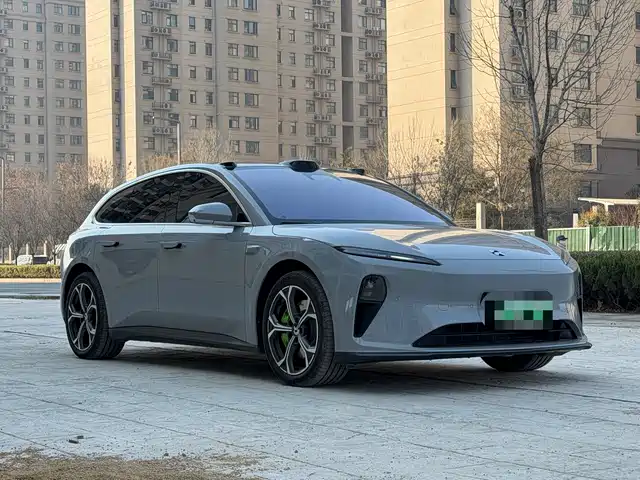 NIO NIO ET5T