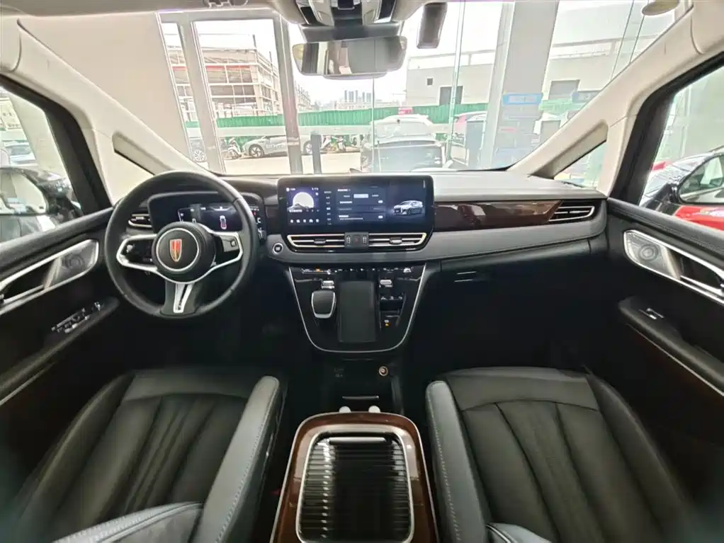Hongqi HQ9 PHEV 2024 Model 2.0T AWD Luxury Edition фото 6
