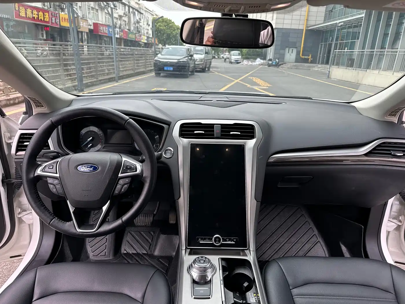 FORD MONDEO