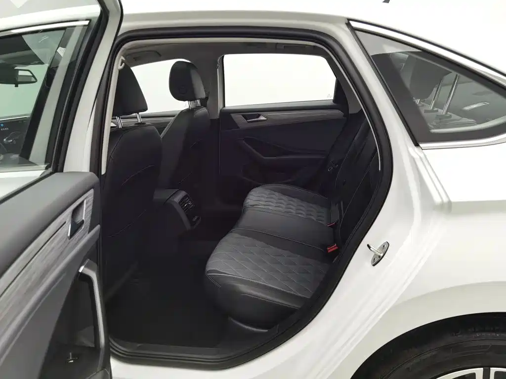 Volkswagen Sagitar, миниатюра 15