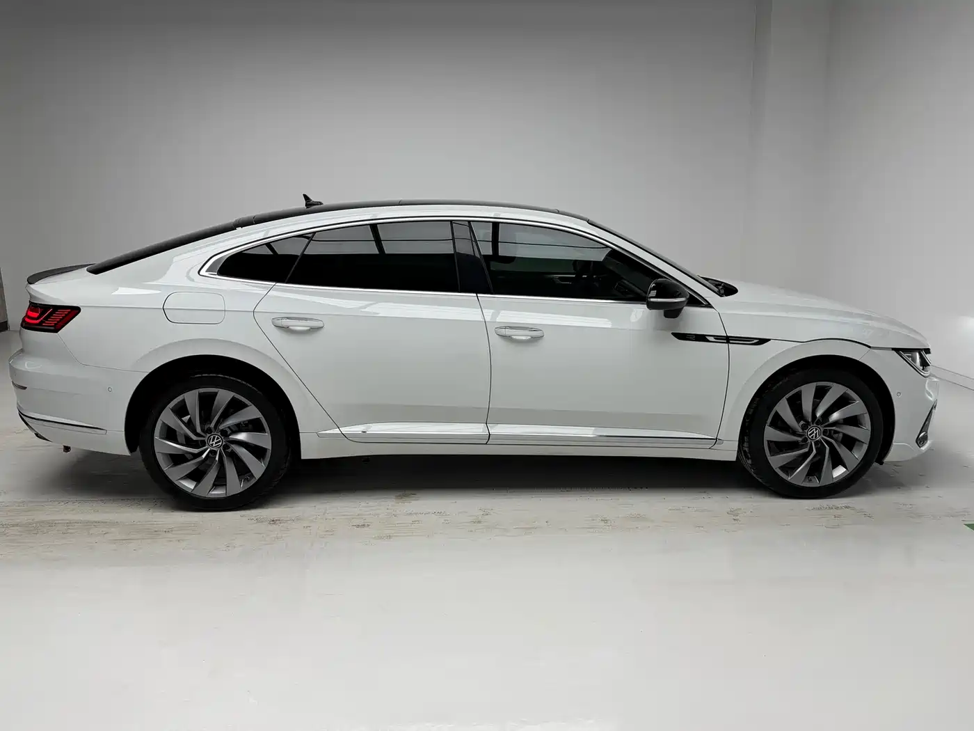 Volkswagen FAW-Volkswagen CC 2021 380TSI Eye-catching Edition фото 7