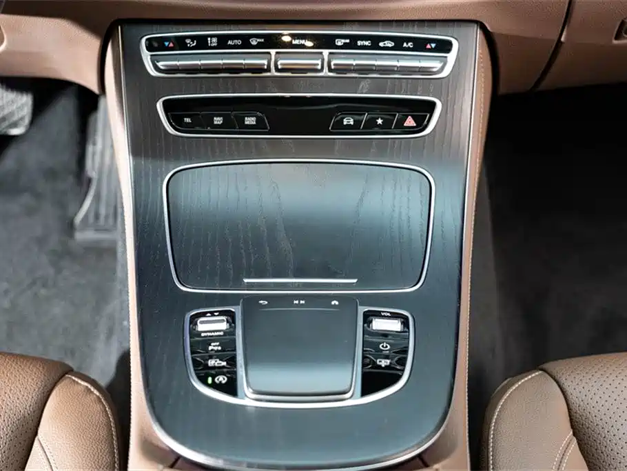 Mercedes-Benz E-Class 2022 E 300 L Sport Luxury фото 11