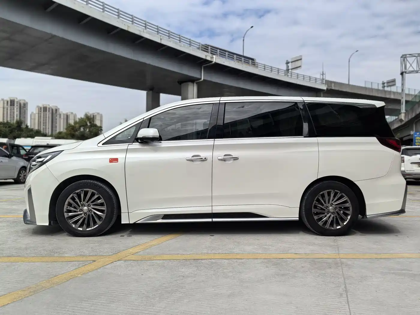 GAC Trumpchi Trumpchi M8 2021 Master Series 390T Ultimate Edition фото 3