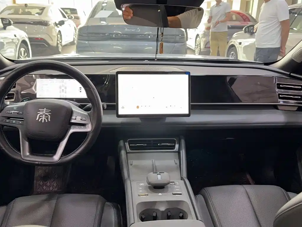 BYD Qin L 2025 DM-i Smart Drive Edition 120KM Leading фото 11