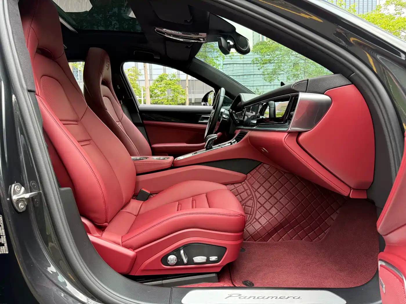 Porsche Panamera 2017 Panamera Executive Long Wheelbase 3.0T фото 16