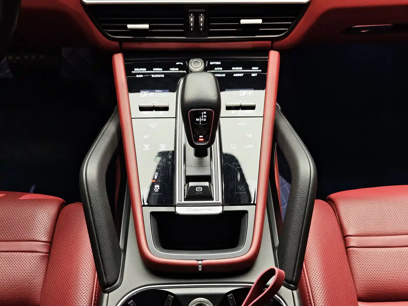 Porsche Cayenne 2019 Cayenne Coupé 3.0T фото 16