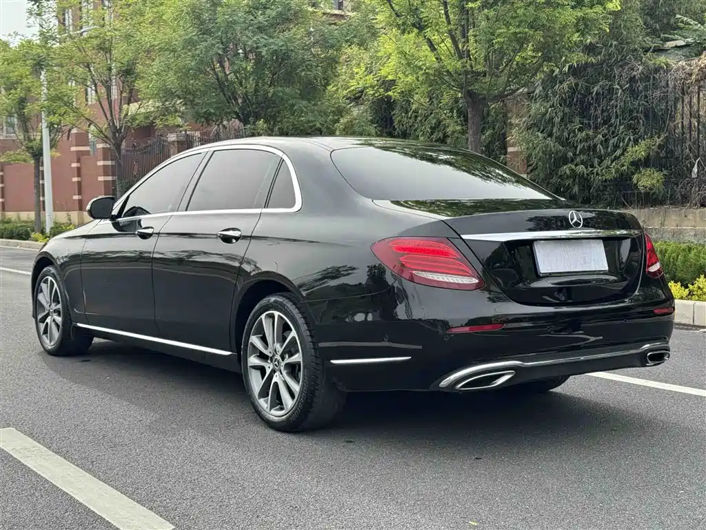 Mercedes-Benz E-Class 2018 E 200 L фото 6