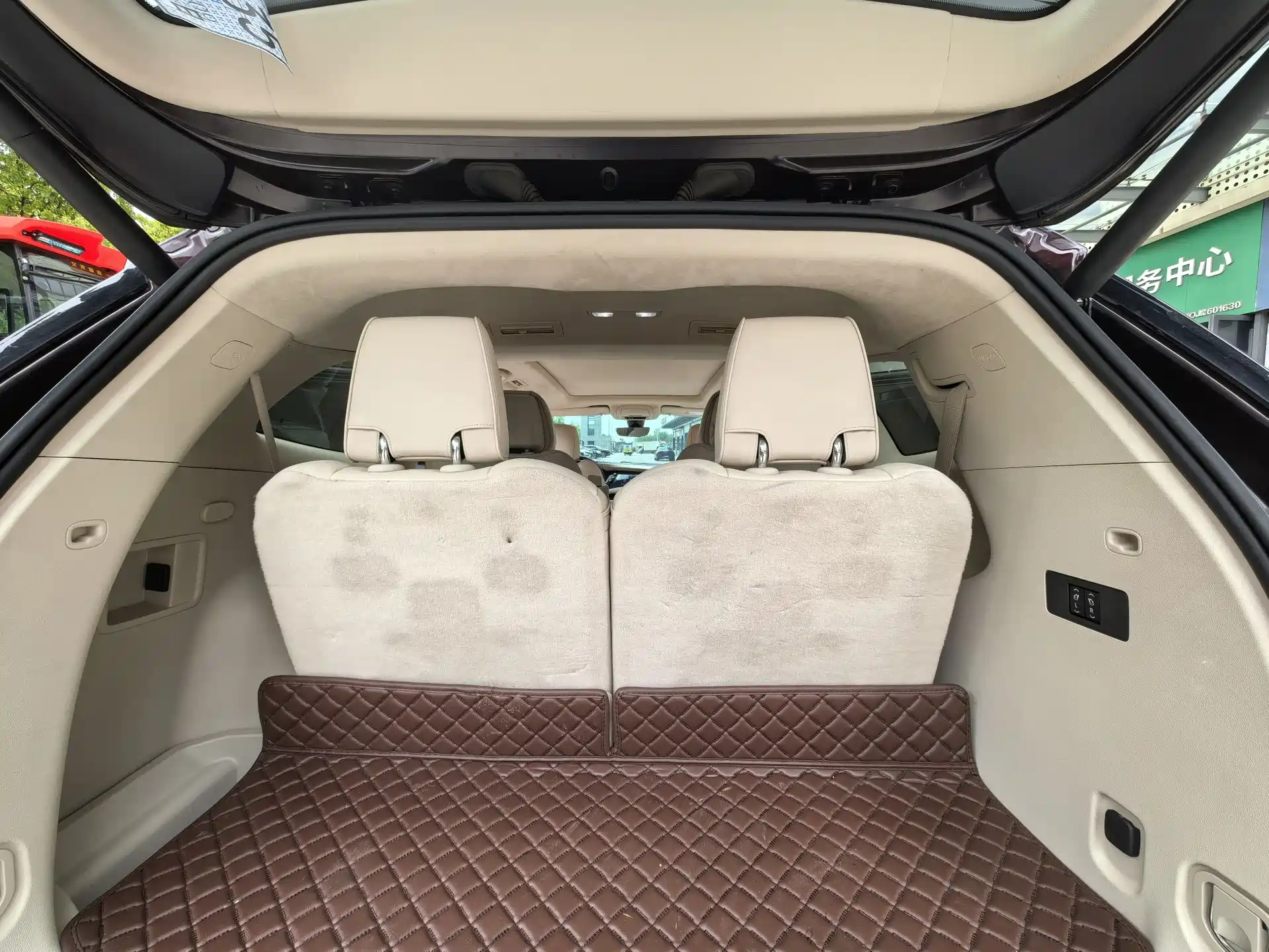 Фото 19 - Buick Enclave