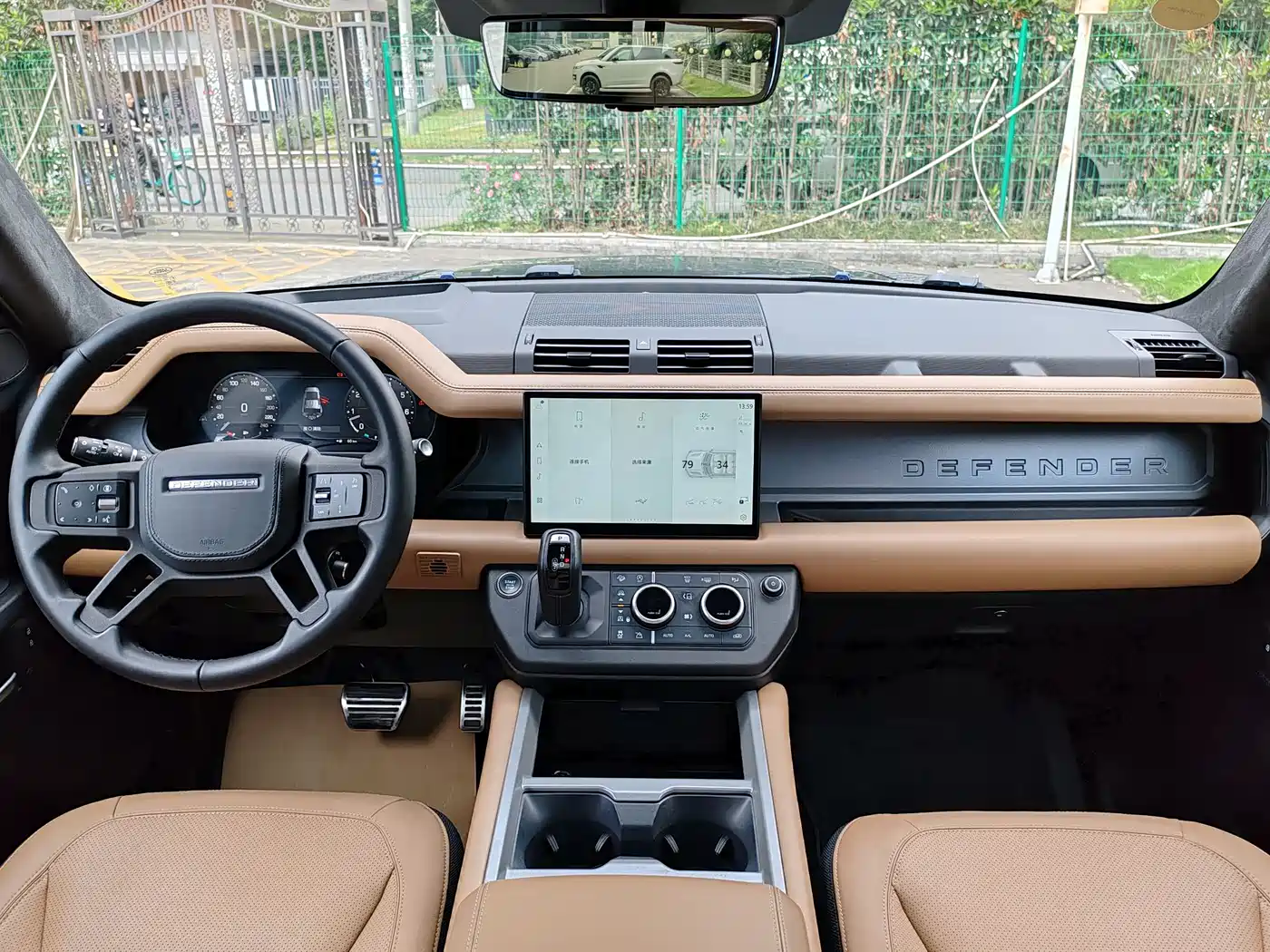 Land Rover Defender 2025 110 3.0T P400 X фото 8