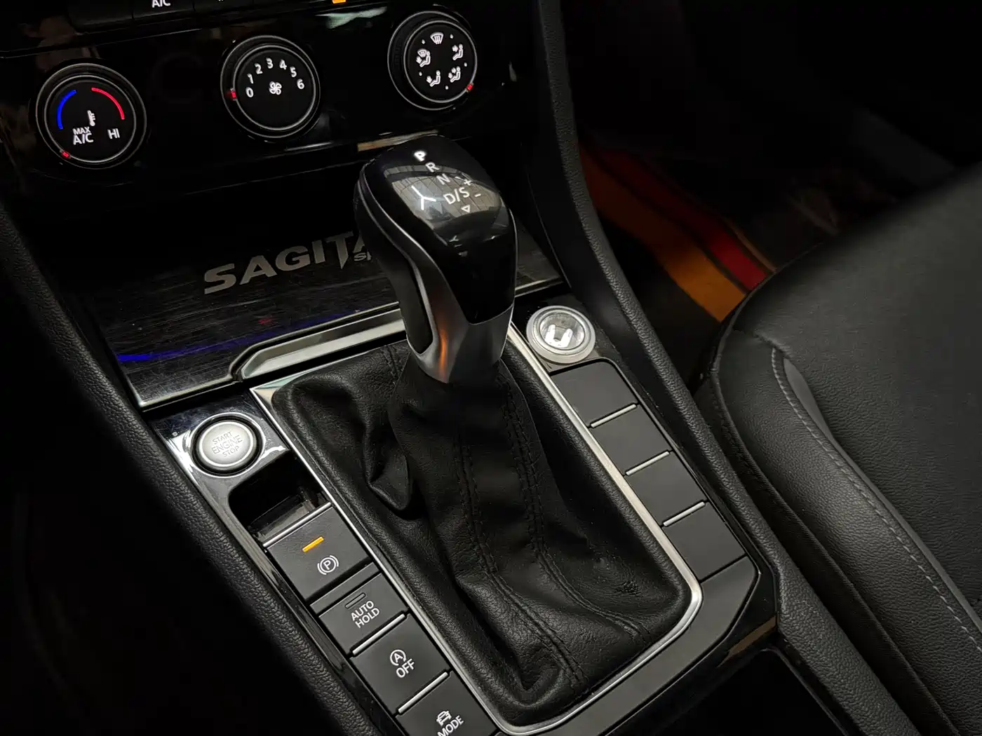 Volkswagen Sagitar 2021 280TSI DSG Comfort Smart Connect Edition фото 12