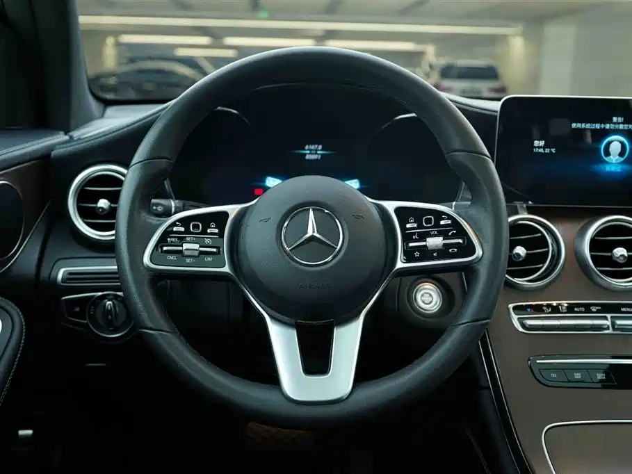 Mercedes-Benz GLC 2020 GLC 300 L 4MATIC Dynamic фото 16