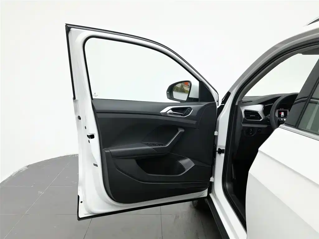 VOLKSWAGEN TU KAI