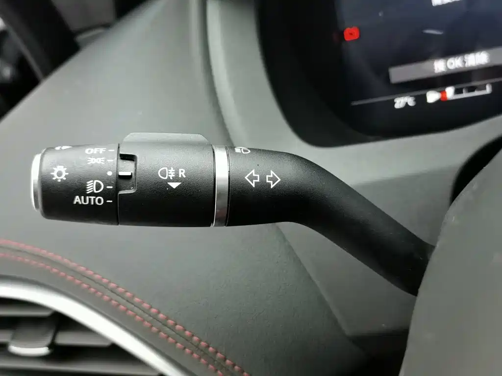Jaguar XEL, миниатюра 21