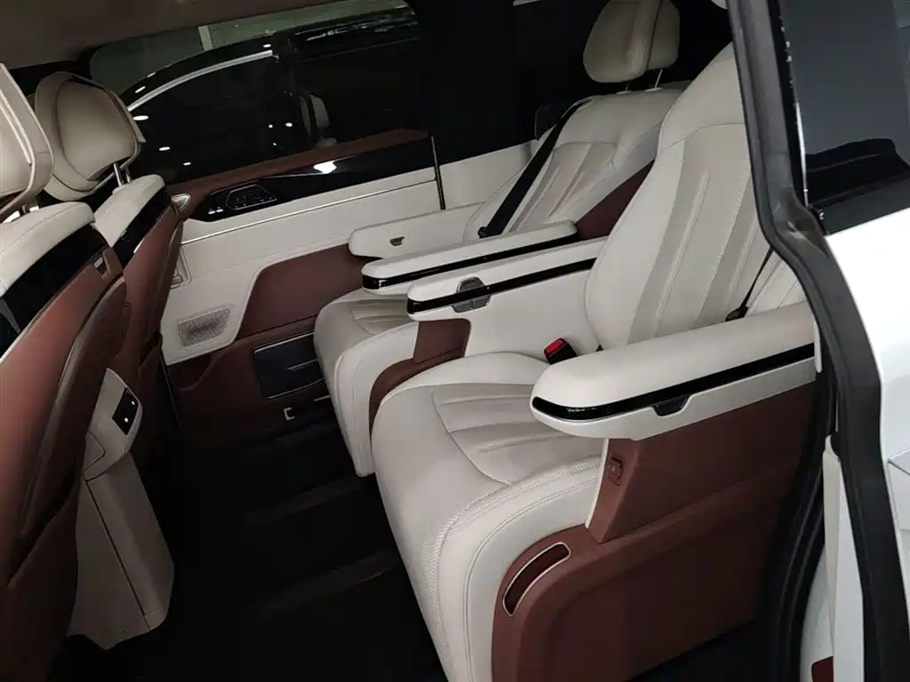 BYD Xia 2025 DM-i 1.5T 180km Excellence фото 17