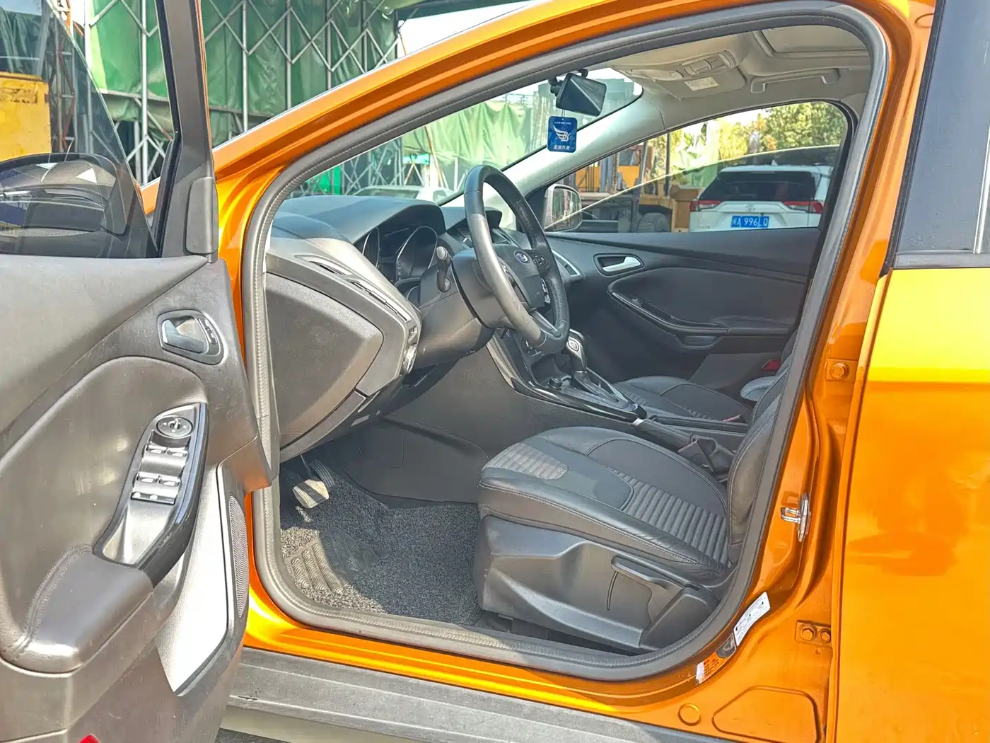 Photo 8 - Ford Focus
