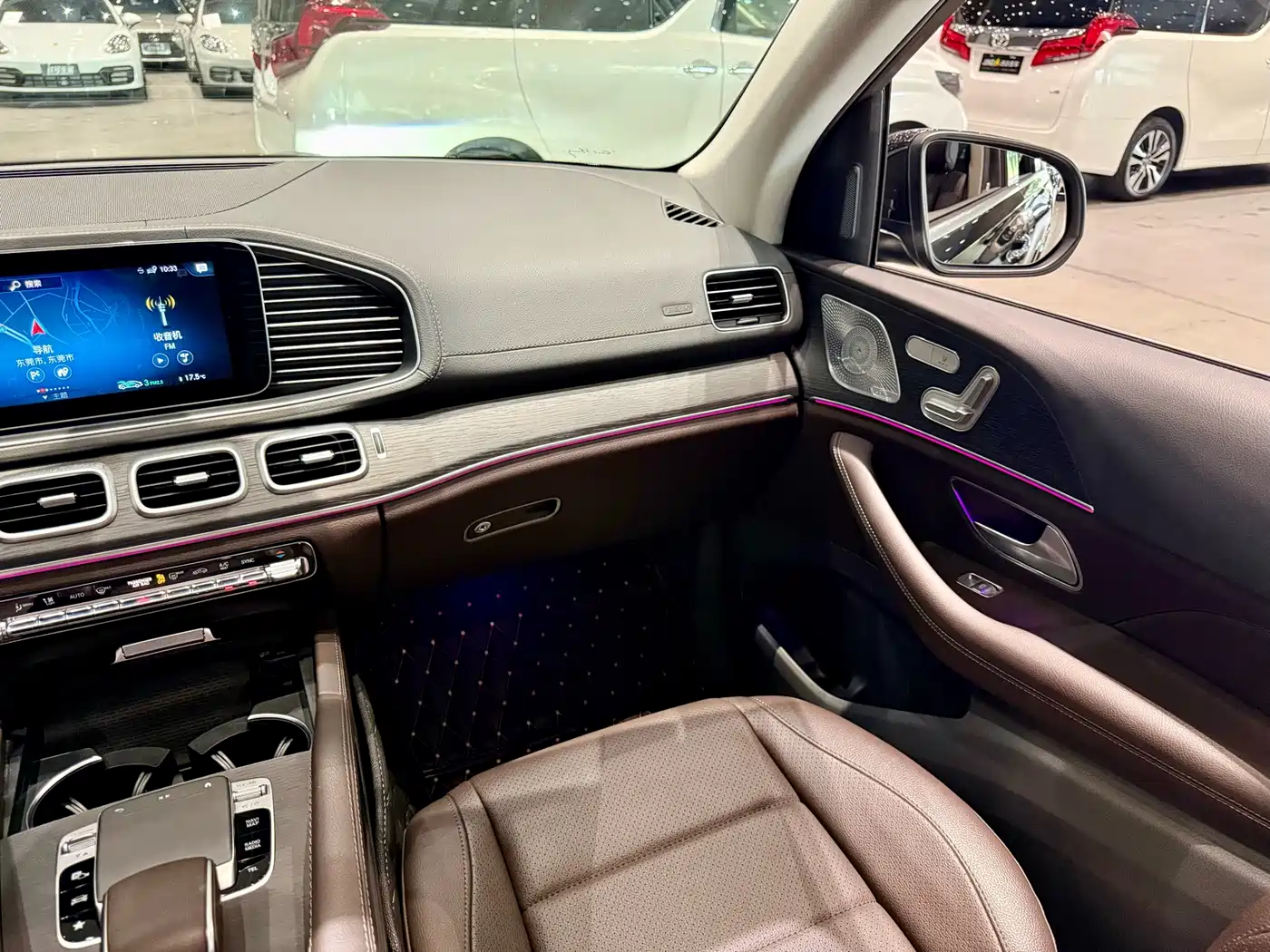 Mercedes-Benz GLE 2020 Facelift GLE 450 4MATIC Luxury фото 12