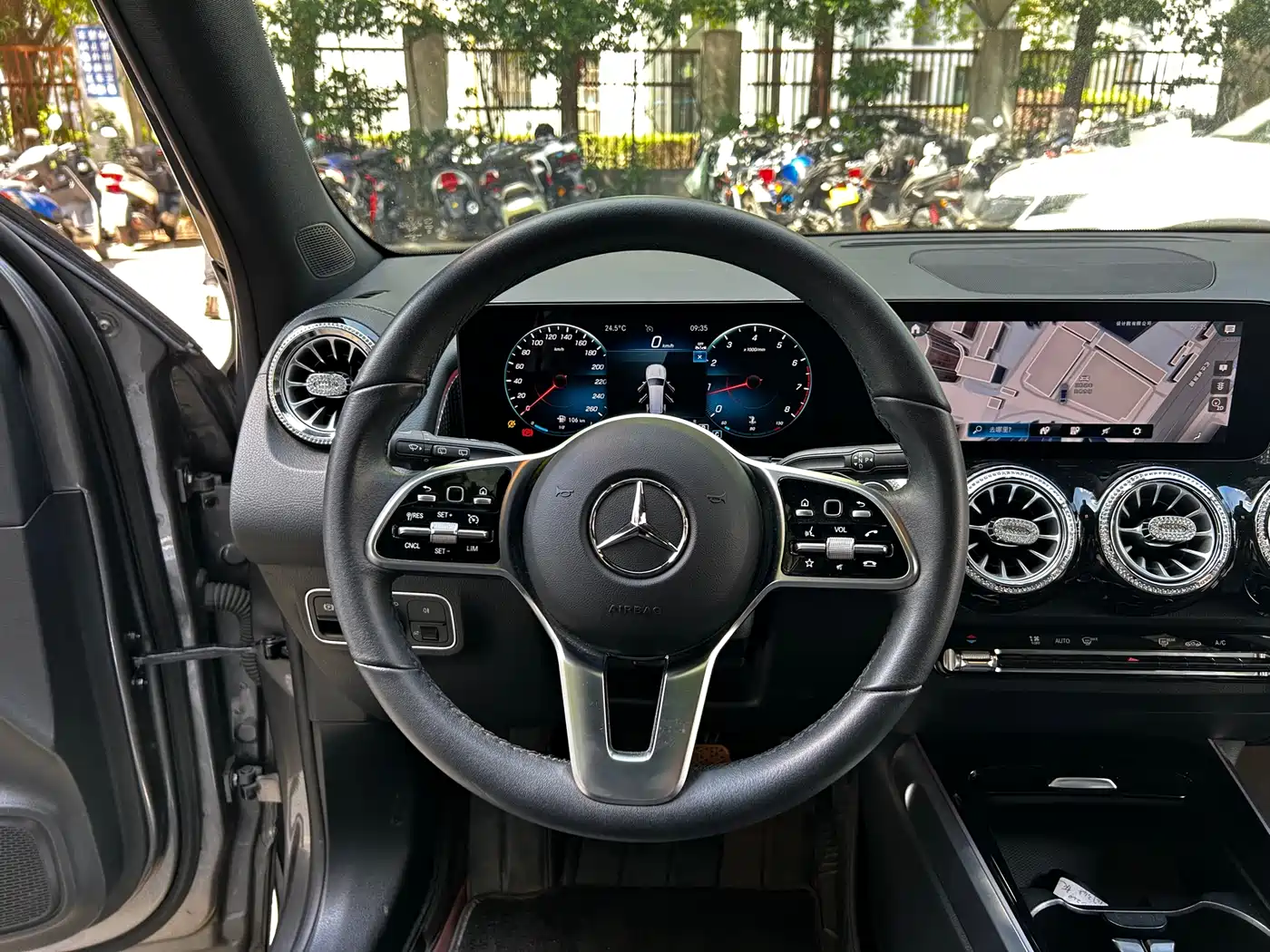 Mercedes-Benz GLB 2023 GLB 220 4MATIC фото 12