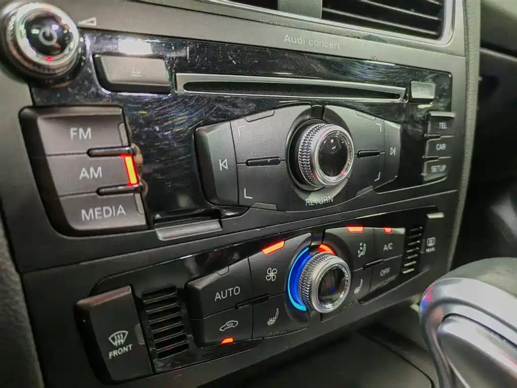 Audi Q5 2018 Collector's Edition 40 TFSI Progressive фото 12