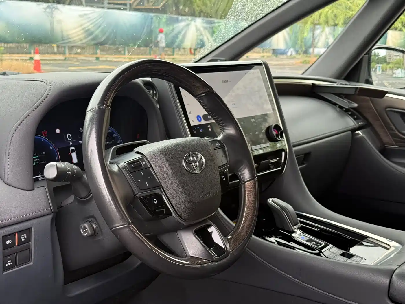 Toyota Vellfire 2023 2024 Crown Hybrid 2.5L Premium Edition
