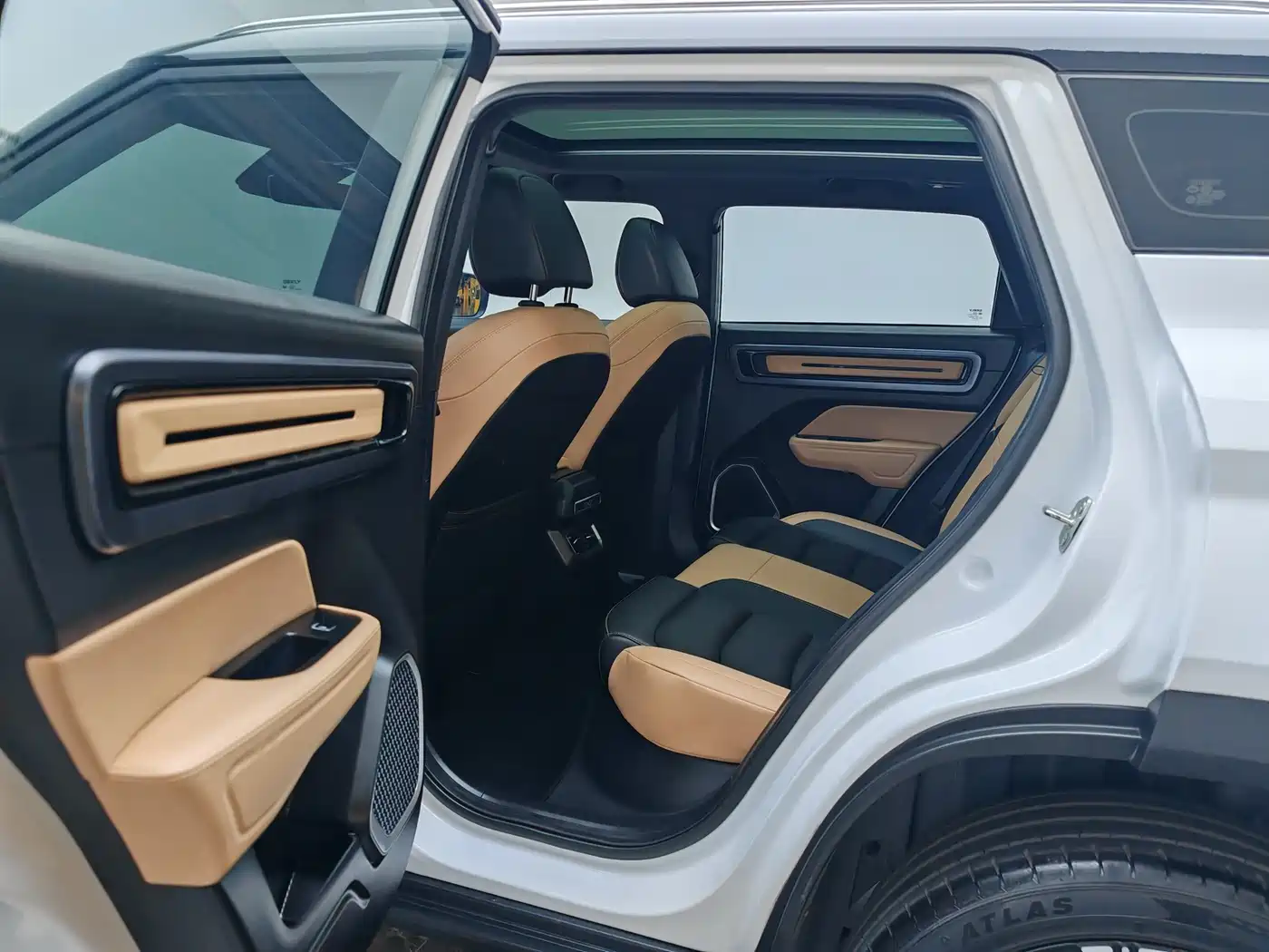 GEELY AUTOMOBILE GEELY ICON